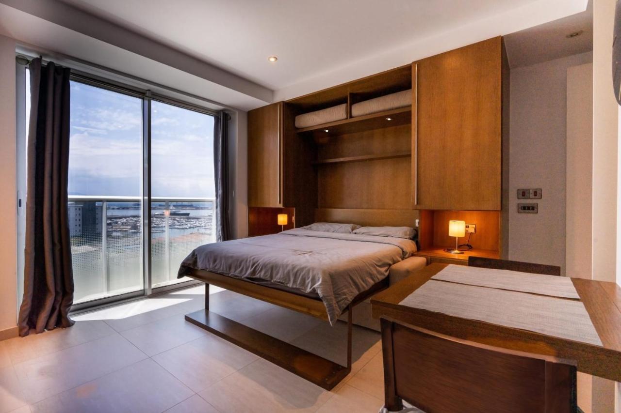 Westone Suite-Hosted By Sweetstay 直布罗陀 外观 照片